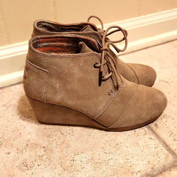 Toms "Desert" Wedge Lace-Up Tan Ankle Boots Size 7 - Picture 1 of 12